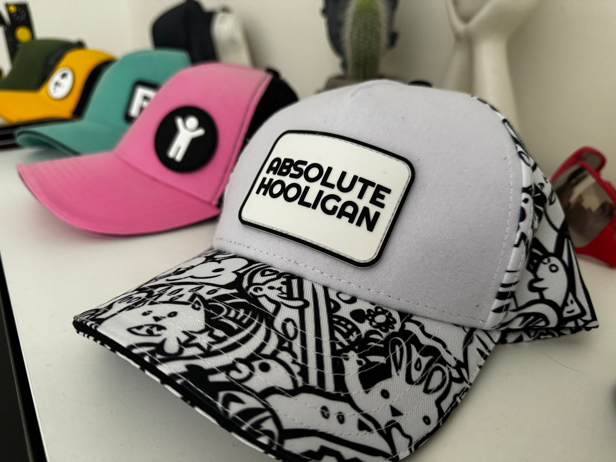 Caps